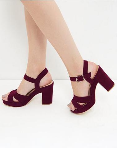 Buy Flat n Heels Womens Maroon Sandals FnH 108-MRN at Amazon.in
